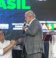 Presidente da República, Luiz Inácio Lula da Silva (PT), e o governador de São Paulo, Tarcísio de Freitas (Republicanos), participam do anúncio da construção do túnel viário que vai ligar as cidades de Santos e Guarujá, no litoral paulista  Foto: Taba Benedicto / Estadão / Estadão