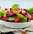 Salada de beterraba com ameixa  Foto: DronG | Shutterstock / Portal EdiCase