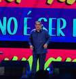 Zeca Pagodinho em seu show de comemoração aos 40 anos de carreira e 65 de idade  Foto: Webert Belicio/AgNews