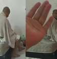 O ex  Foto: jogador Marcelinho Carioca no momento em que é resgatado pela PM -  Reprodução / Perfil Brasil