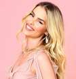 Yasmin Brunet comentou em 2016 que, na época, lavava o cabelo o mínimo possível  Foto: Instagram/@yasminbrunet / Alto Astral