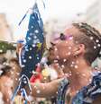 Dá para curtir o Carnaval sem acabar com a sua saúde; veja como  Foto: iStock