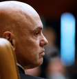 Alexandre de Moraes sentado, de perfil  Foto: Rosinei Coutinho/STF / BBC News Brasil