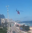 Menina de 3 anos foi resgatada de helicóptero após cair de prédio na Barra da Tijuca.  Foto: Divulgação/COR Rio