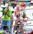 Claudia Leitte arrasa em look durante circuito Barra-Ondina no carnaval de Salvador.  Foto: Webert Belicio/Agnews