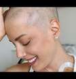 Careca, Fabiana Justus revelou como foi a reação das filhas ao vê-la sem cabelo.  Foto: Reprodução, Instagram / Purepeople
