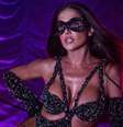 Deborah Secco se fantasiou de Tiazinha para curtir carnaval em camarote no RJ  Foto: Reprodução/Instagram