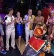 Max pediu a companheira em casamento ao vivo  Foto: Reprodução/TV Globo