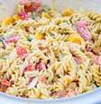Macarronese com pimentão  Foto: Inverno Maren | Shutterstock / Portal EdiCase