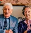 Dries van Agt e a esposa, Eugenie, eram inseparáveis  Foto: NIEK TÖNISSEN / RADBOUD UNIVERSITY / BBC News Brasil
