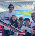 Foto de outubro de 2022, com Abilio curtindo um jogo do São Paulo com a família  Foto: Reprodução/Instagram/@abilio_diniz