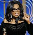 Oprah Winfrey ao receber o prêmio honorário do Globo de Ouro: uma artista que inspira milhões de pessoas no planeta  Foto: Reprodução