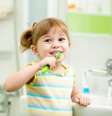Os cuidados com os dentes devem começar na infância  Foto: Oksana Kuzmina | Shutterstock / Portal EdiCase