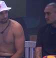'BBB 24': Matteus e Bin Laden conversam durante festa da Líder.  Foto: Reprodução, TV Globo / Purepeople