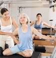 O pilates é benéfico para pessoas na terceira idade  Foto: BearFotos | Shutterstock / Portal EdiCase