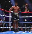 Francois Ngannou em luta contra Tyson Fury   Foto: Divulgação/Facebook Top Rank / Esporte News Mundo
