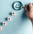 A psicoterapia positiva foca nos bons aspectos da vida  Foto: MMD Creative | Shutterstock / Portal EdiCase