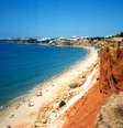 Praia da Falésia, em Portugal, eleita pelo TripAdvisor como a melhor de 2024  Foto: gionnixxx