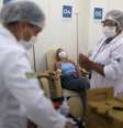 Sintomas muito parecidos com a dengue dificultam diagnóstico, e número de mortes pela chikungunya já está acima da média histórica  Foto: Pilar Olivares/Reuters / BBC News Brasil