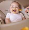 É preciso oferecer pelo menos 11 vezes um determinado alimento ao bebê, mesmo que ele seja recusado  Foto: iStock