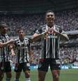  Foto: Pedro Souza / Clube Atlético Mineiro - Legenda: Rubens celebra o gol que abriu o placar do Atlético diante do Ipatinga / Jogada10