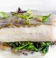 Bacalhau com espinafre  Foto: Divulgação | Oba Hortifruti / Portal EdiCase