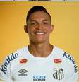 Santos anuncia contratação do lateral Rodrigo Ferreira; veja detalhes   Foto: divulgação/santos fc / Esporte News Mundo