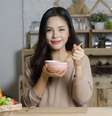 Batatas, mandioca e inhame são fontes de vários nutrientes  Foto: chaythawin | Shutterstock / Portal EdiCase