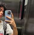 Após revelar ser um homem trans em 2020, Benjamin Damini compartilha todo o processo de transição nas redes sociais  Foto: Reprodução: Instagram/benjamindamini