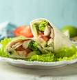 Wrap de frango e abacate  Foto: MariaKovaleva | Shutterstock / Portal EdiCase