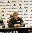 Marcos Braz e Bruno Spindel em coletiva no Ninho do Urubu   Foto: Vinícius Azevedo/ENM / Esporte News Mundo
