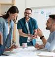 A saúde mental dos colaboradores deve ser priorizada pelas empresas  Foto: fizkes | Shutterstock / Portal EdiCase
