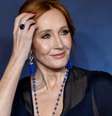 India Willoughby, a primeira apresentadora transgênero na TV britânica, acusou Rowling de "crime de ódio"  Foto: REUTERS