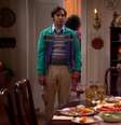 A Sra. Wolowitz pode ser vista ao fundo.  Foto: Adoro Cinema