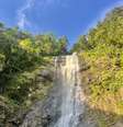 Com 100 metros de queda, a Cachoeira da Reserva Natural de Salto Morato é o principal atrativo de Guaraqueçaba  Foto: Duda Vasconcellos/ / Viagem e Turismo