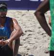Confederação Brasileira de Voleibol irá encaminhar denúncia ao MP em caso de ataques homofóbicos ao jogador de vôlei de praia Anderson Melo  Foto: Reprodução: Instagram/andersonmelo92