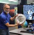 Dante Lauretta leciona ciências planetárias e cosmoquímica no Laboratório Lunar e Planetário na Universidade do Arizon  Foto: Barbara David
