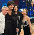 Serginho Groisman, Tiago Iorc, Laura Pausini e Sandy   Foto: @serginhogroisman/Instagram/Reprodução / Elas no Tapete Vermelho