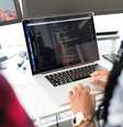 USP oferece curso de programação gratuito para alunas do ensino médio  Foto: Foto de Wocintechchat em Unsplash