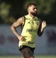  Foto: Marcelo Cortes/CRF - Legenda: Gabriel está proibido até de treinar nas dependências do Flamengo / Jogada10
