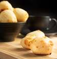 Pão de queijo tem que ser crocante por fora e aerado por dentro  Foto: Milton Rodney Buzon/iStock