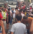 Micro-ônibus desgovernado atropela fiéis durante procissão no Grande Recife  Foto: Reprodução/Redes Sociais