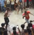 "UFC" de rua clandestino na cidade de São Paulo.   Foto: Foto: Reprodução redes sociais