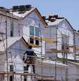 Construção de moradias unifamiliares na Califórnia
03/06/2021
REUTERS/Mike Blake  Foto: Reuters
