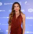 Grazi Massafera elege vestido marrom sem mangas para première de filme no Rio de Janeiro.  Foto: AGNews, Webert Belicio / Purepeople