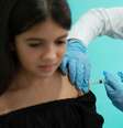 Público alvo da vacinação contra o HPV são meninas e meninos de 9 a 14 anos  Foto: Pollyana Ventura/iStock