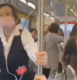 Vídeo mostra passageiros assustados enquanto vagão de metrô balança durante terremoto em Taiwan  Foto: Reprodução