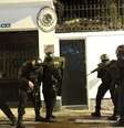 Entrada de policiais equatorianos na embaixada do México em Quito aprofundou crise diplomática entre os países  Foto: Getty Images / BBC News Brasil