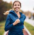 Veja essas dicas de como proteger os cabelos durante exercício  Foto: Shutterstock / Alto Astral