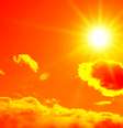 Sol brilhante com em um dia com recordes de calor no planeta Terra.  Foto: iStock